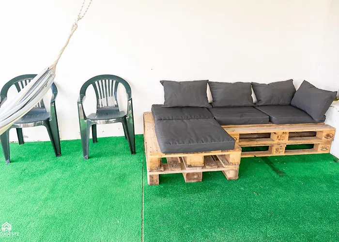 By Santa Santa Cruz (Oeste)